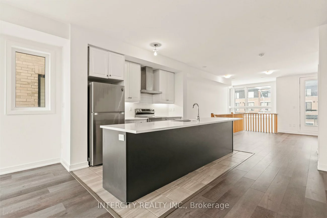 14, Blue Forest, Innis-Shore, Barrie