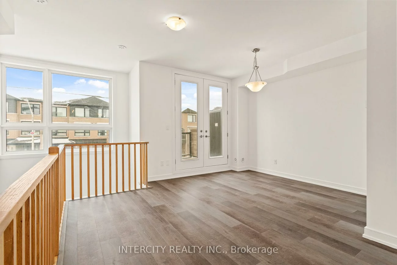 14, Blue Forest, Innis-Shore, Barrie