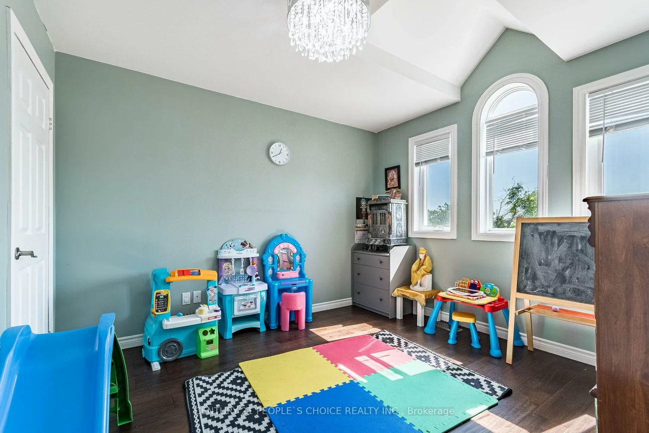 414, Cundles, Northwest, Barrie