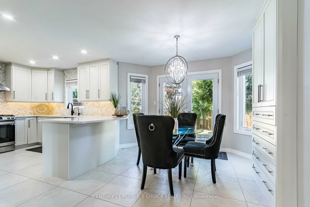 414, Cundles, Northwest, Barrie