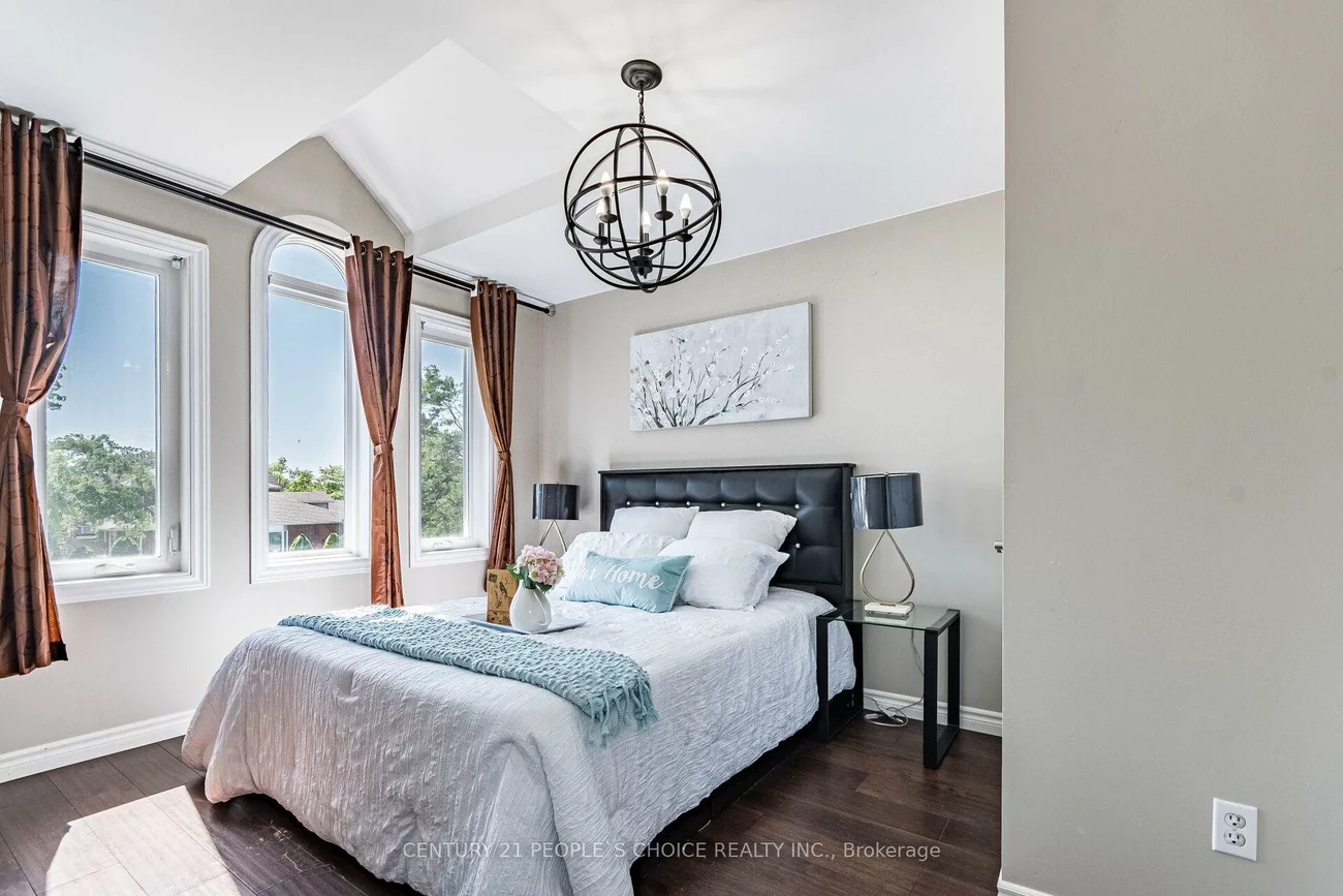 414, Cundles, Northwest, Barrie