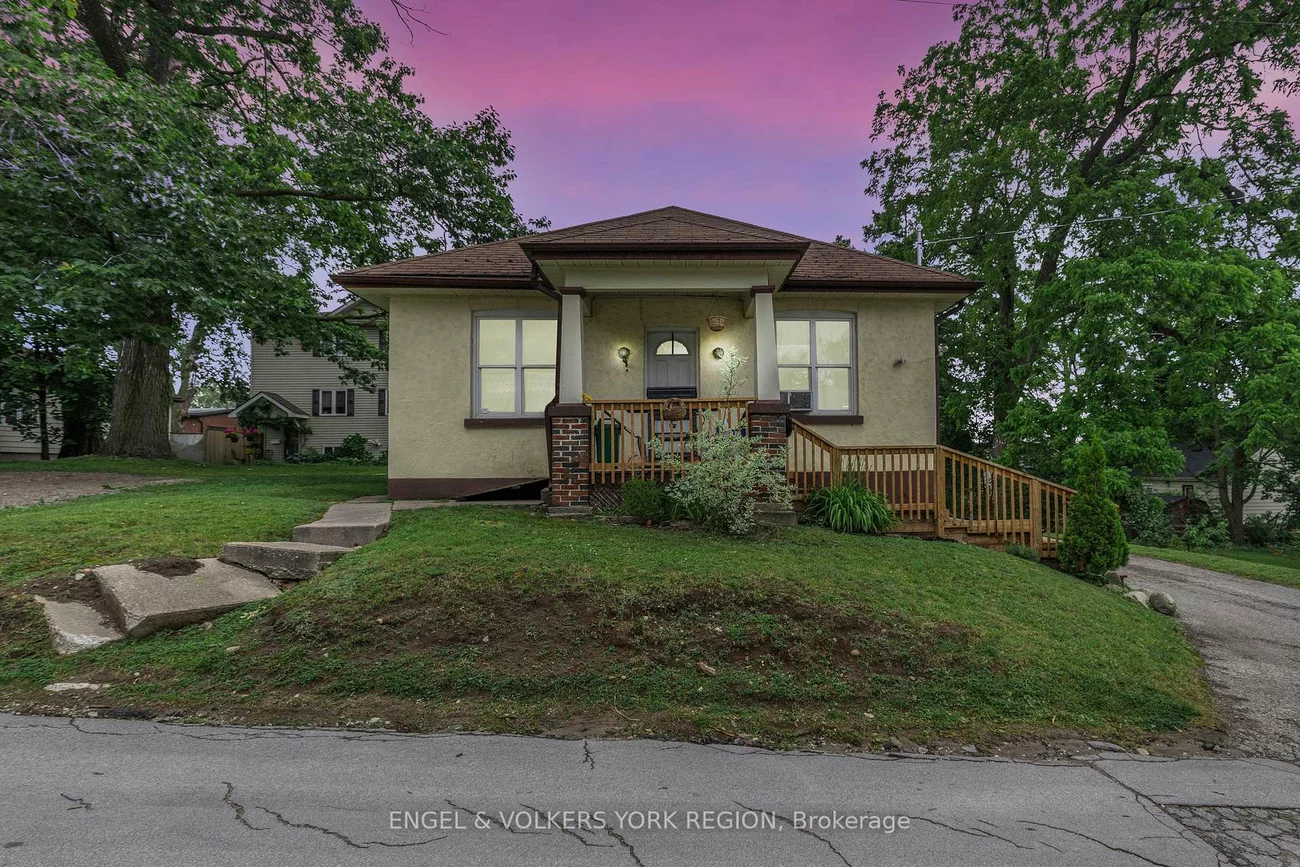 23, Lount, Wellington, Barrie