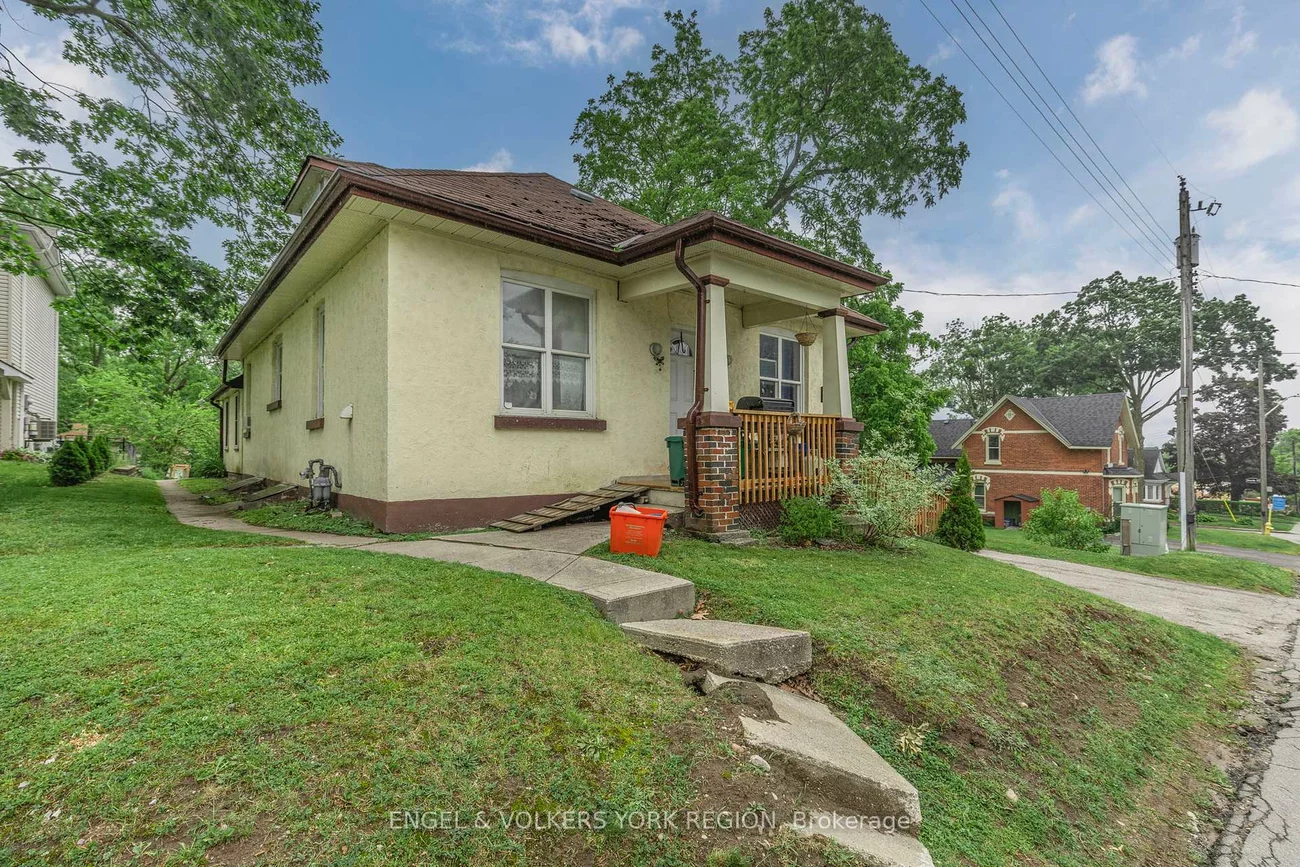 23, Lount, Wellington, Barrie