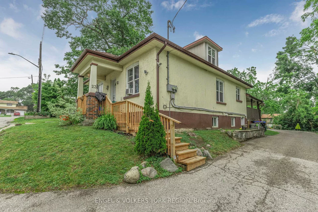 23, Lount, Wellington, Barrie