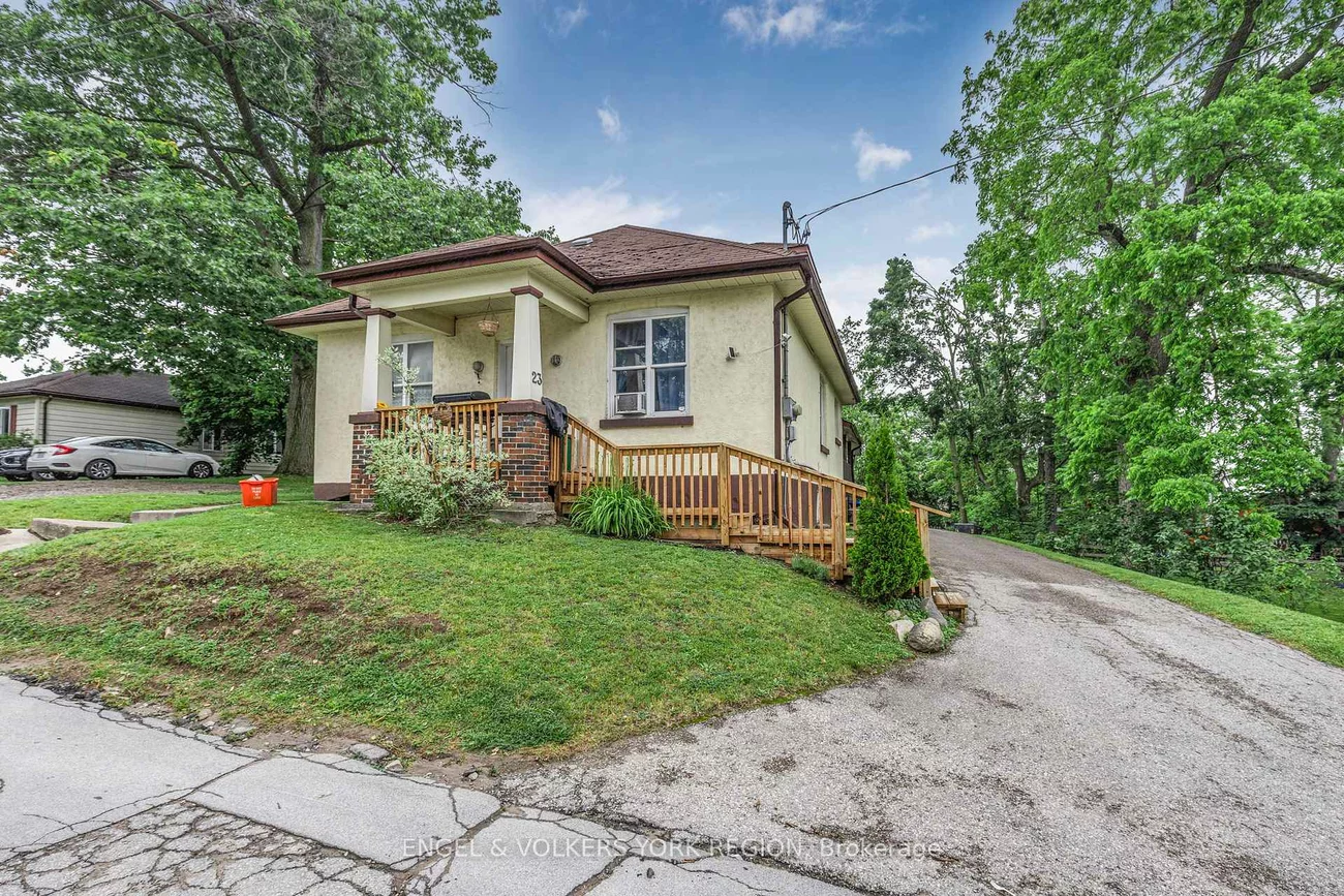 23, Lount, Wellington, Barrie