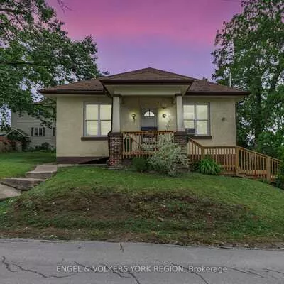 23, Lount, Wellington, Barrie