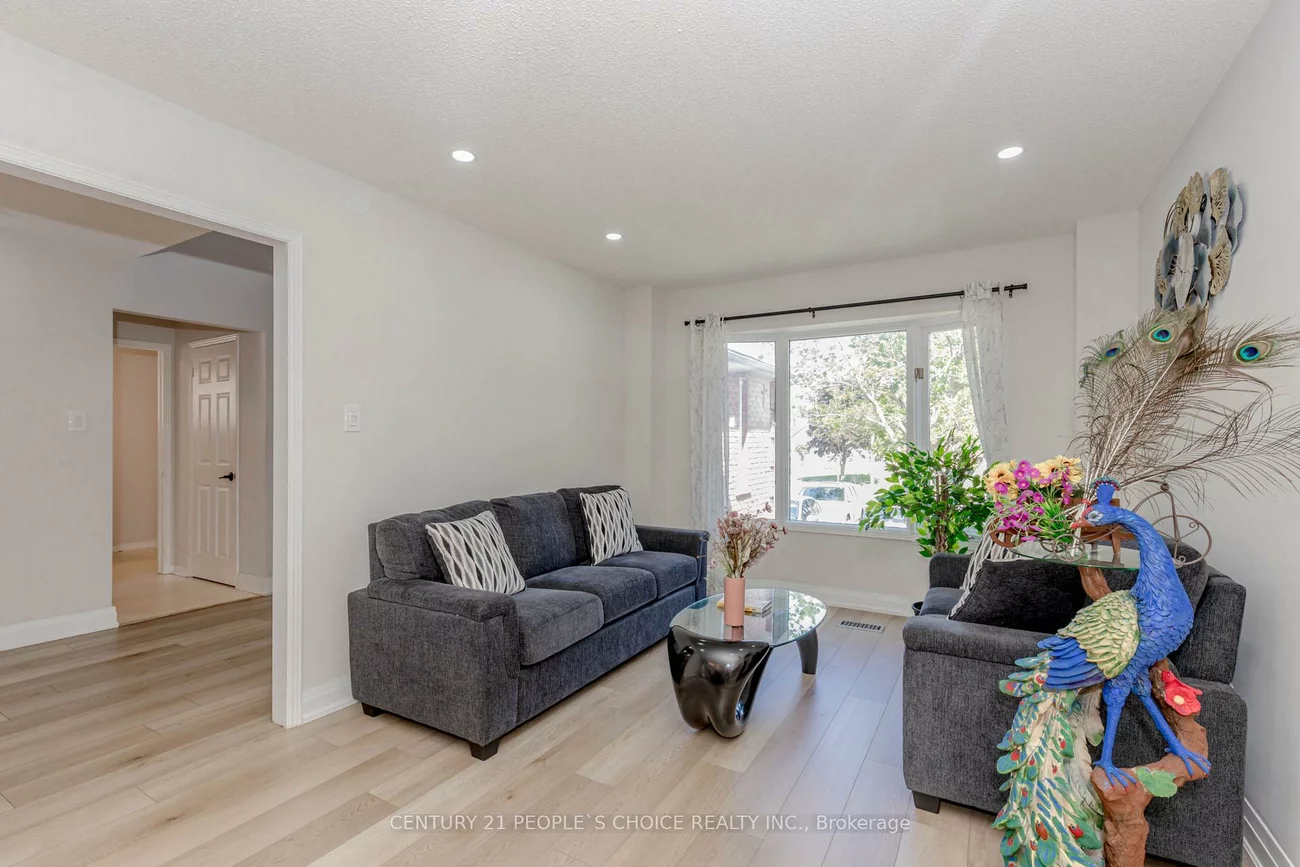 47, Blair, Grove East, Barrie