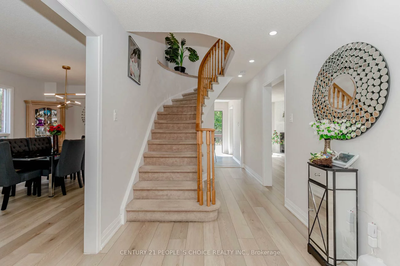 47, Blair, Grove East, Barrie