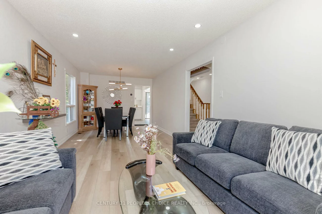 47, Blair, Grove East, Barrie