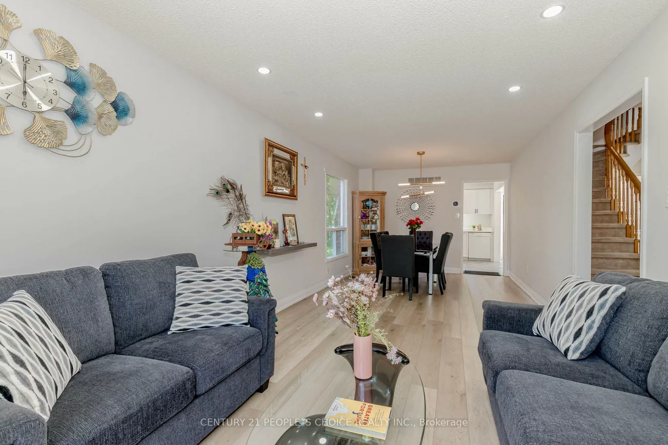 47, Blair, Grove East, Barrie