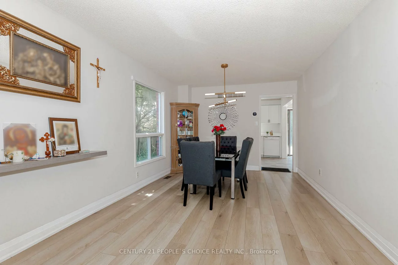 47, Blair, Grove East, Barrie