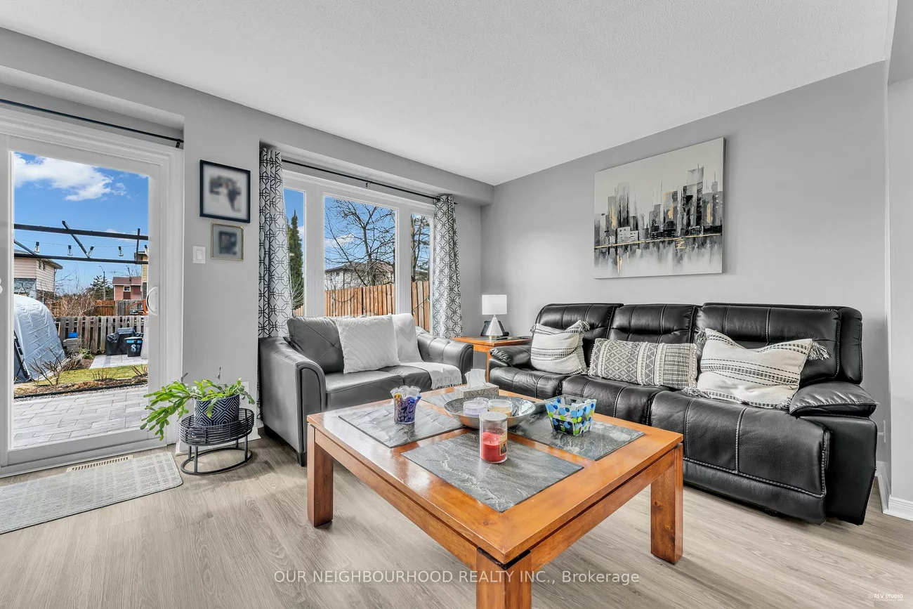 89, Chaucer, Letitia Heights, Barrie