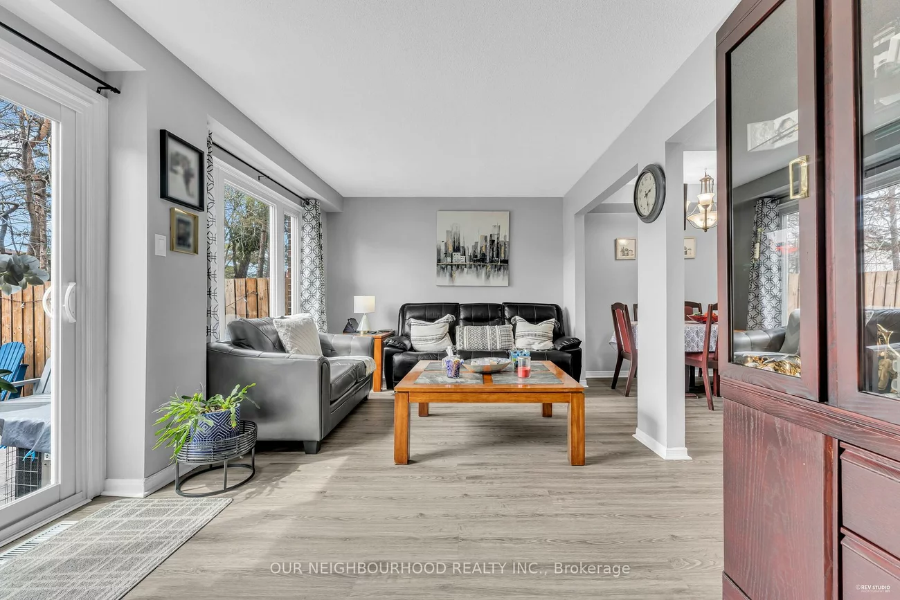 89, Chaucer, Letitia Heights, Barrie