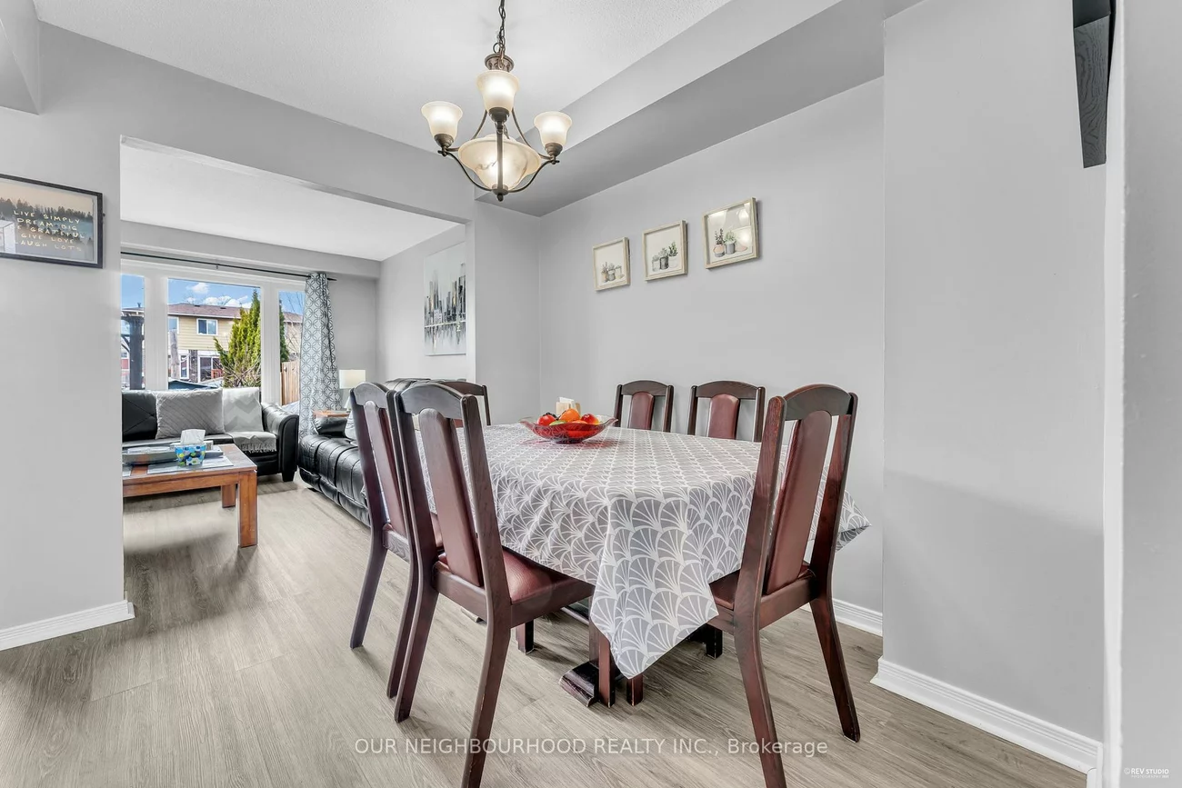 89, Chaucer, Letitia Heights, Barrie