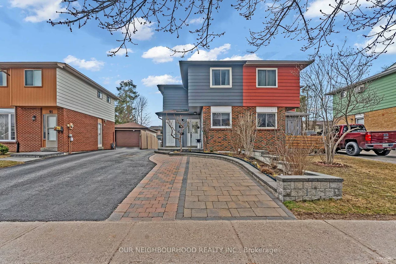 89, Chaucer, Letitia Heights, Barrie