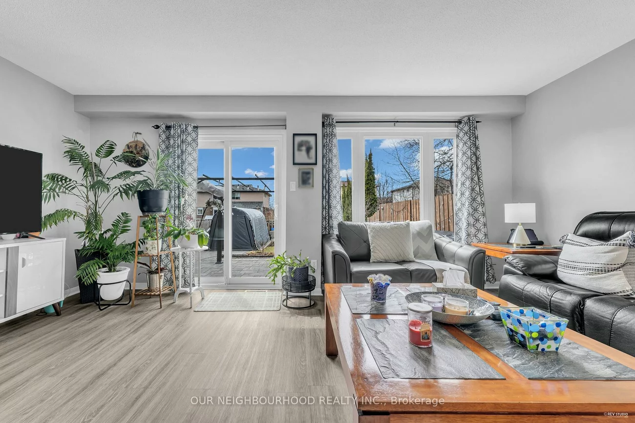 89, Chaucer, Letitia Heights, Barrie