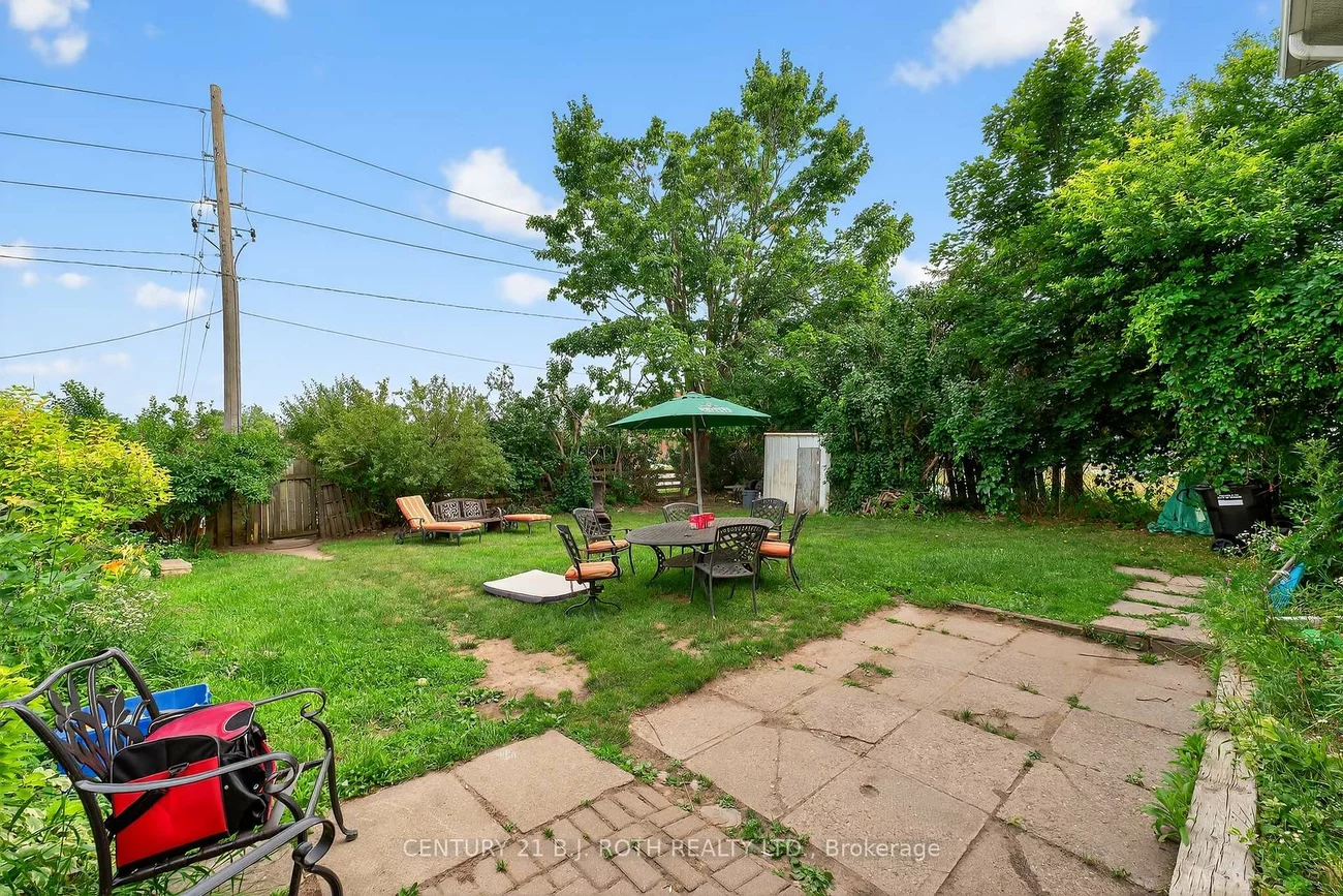 29, Daphne, Cundles East, Barrie