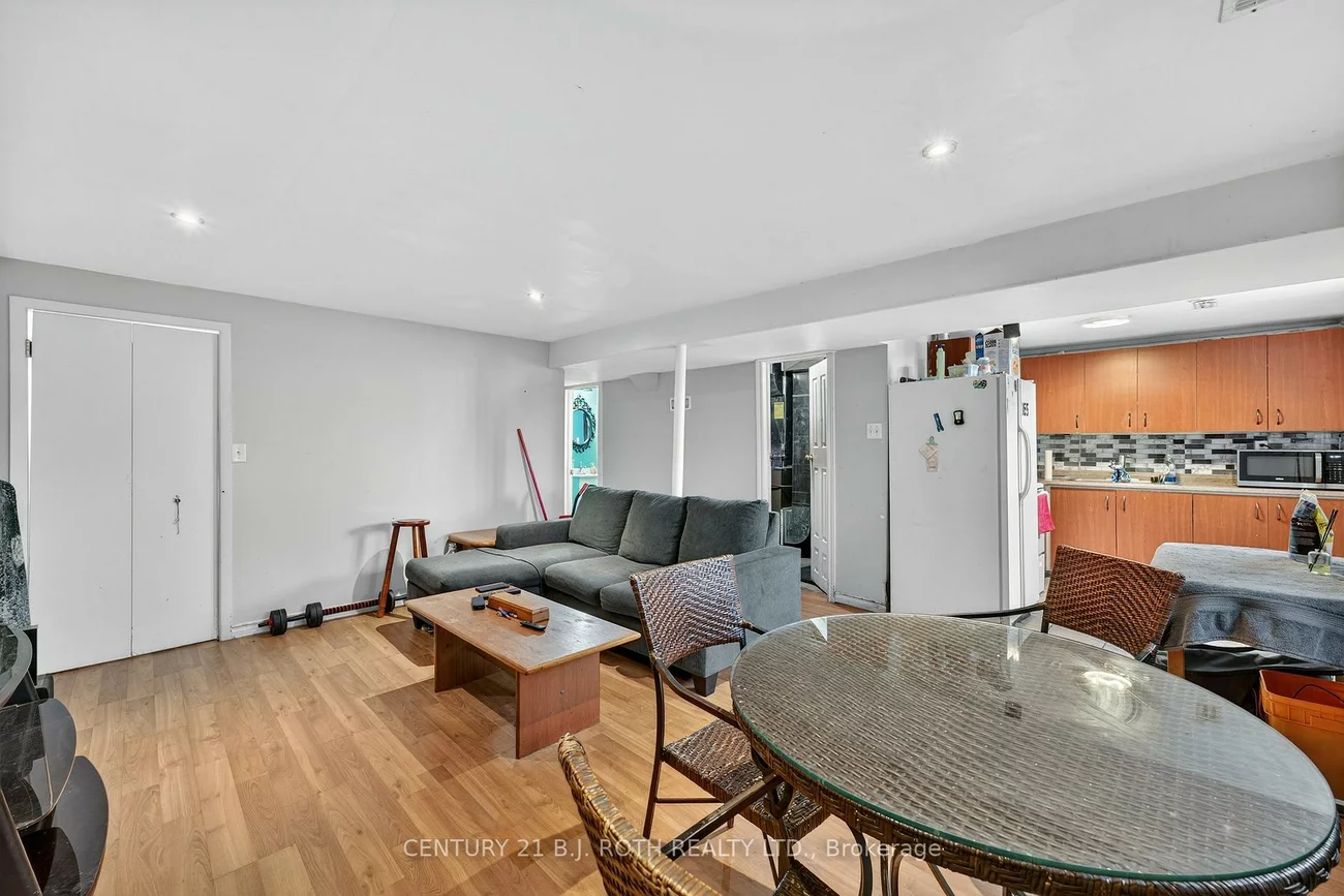 29, Daphne, Cundles East, Barrie