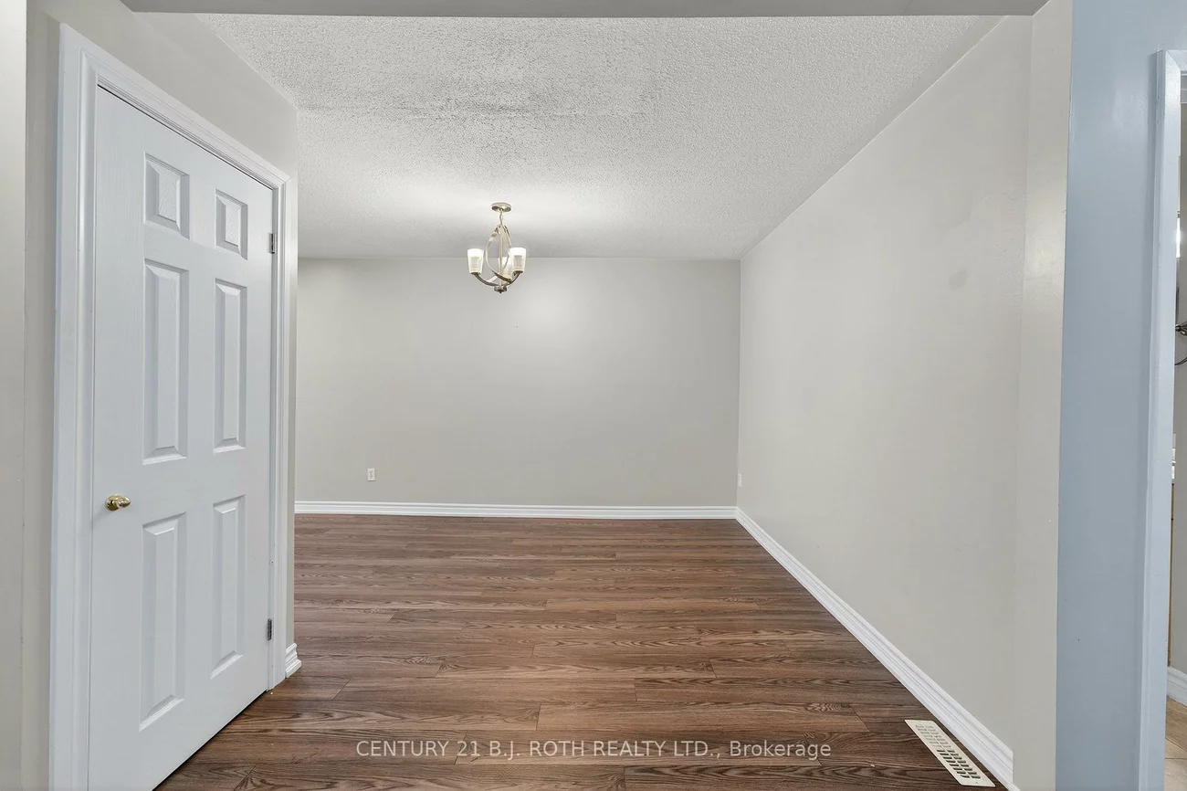 29, Daphne, Cundles East, Barrie
