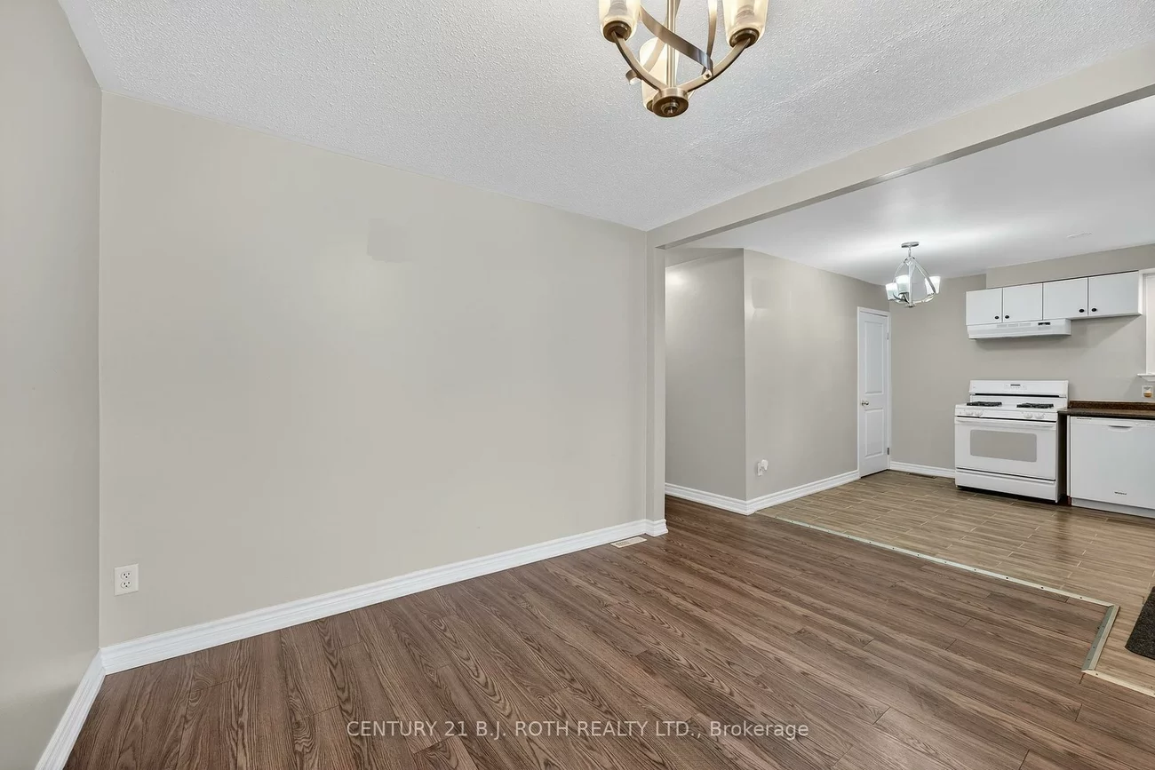29, Daphne, Cundles East, Barrie