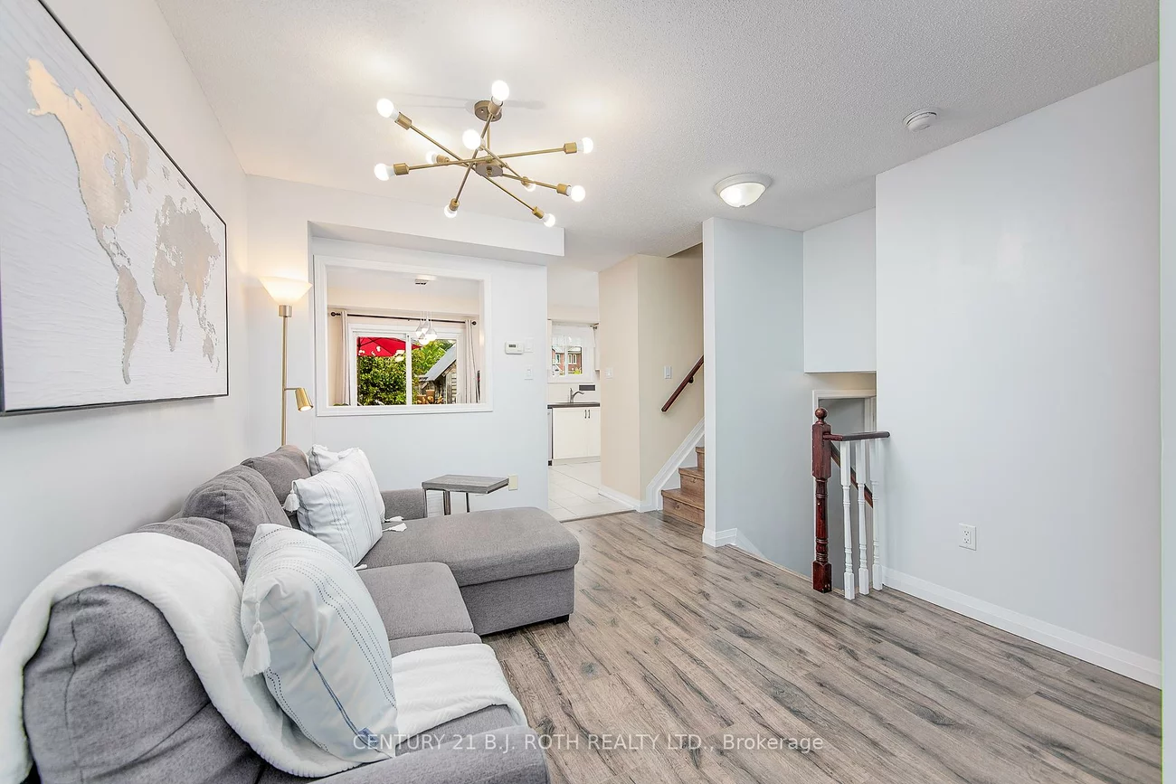 93, Hawthorne, Ardagh, Barrie