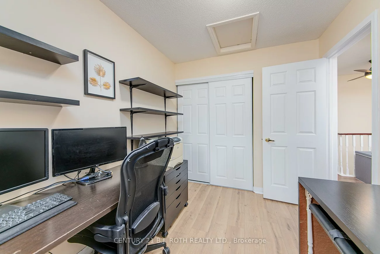 93, Hawthorne, Ardagh, Barrie