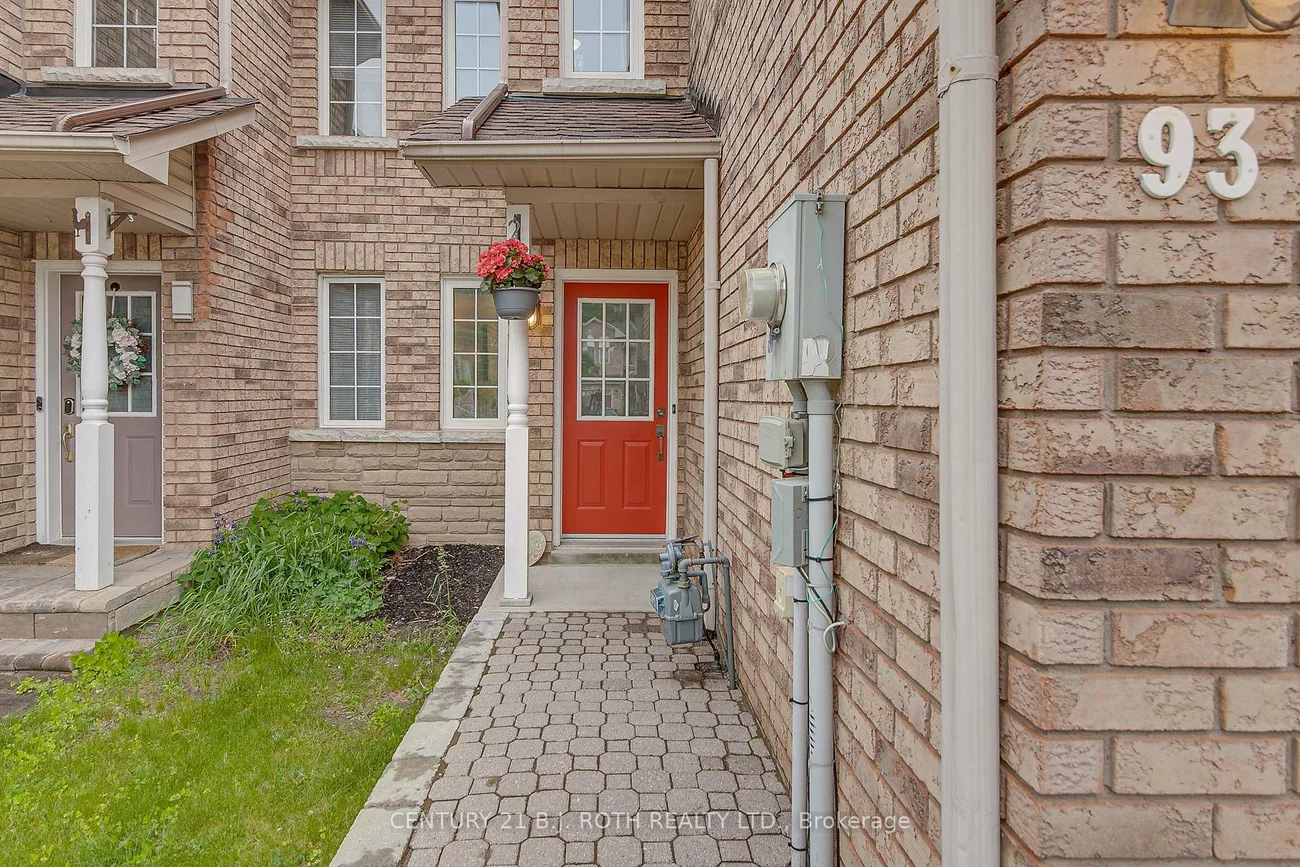 93, Hawthorne, Ardagh, Barrie