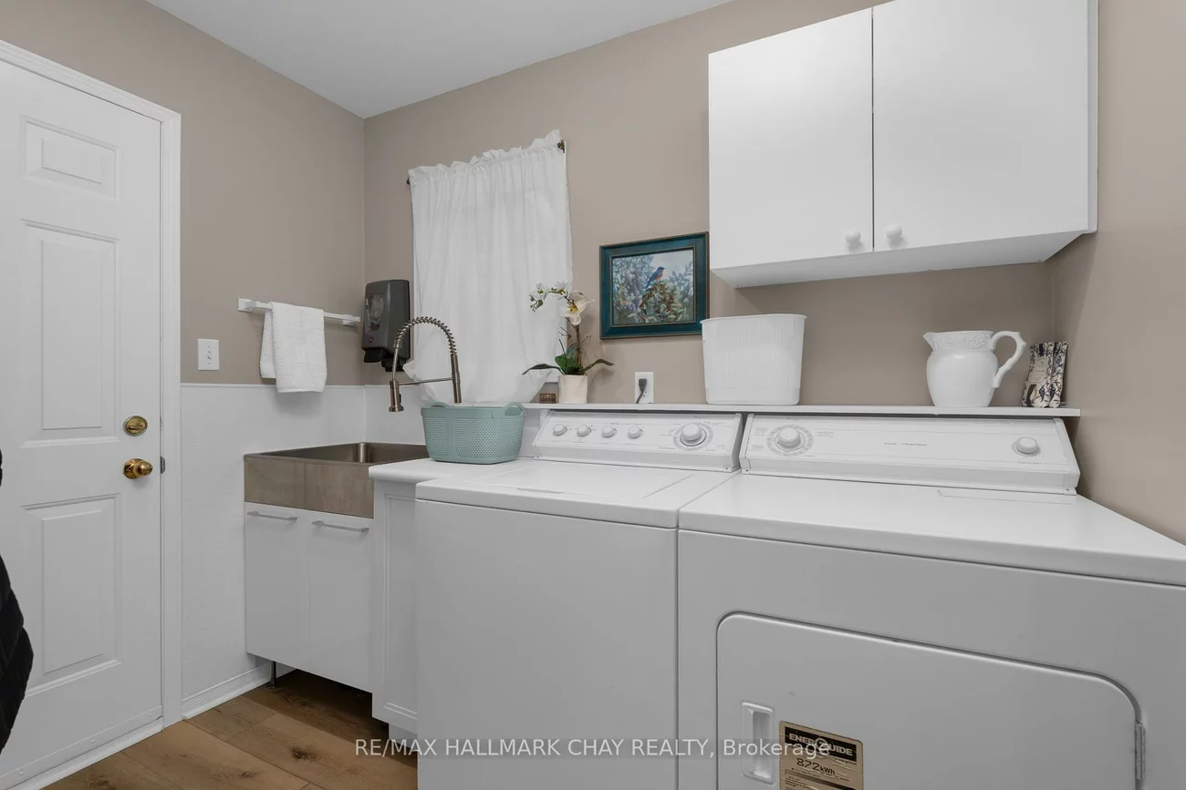 47, Finlay, West Bayfield, Barrie