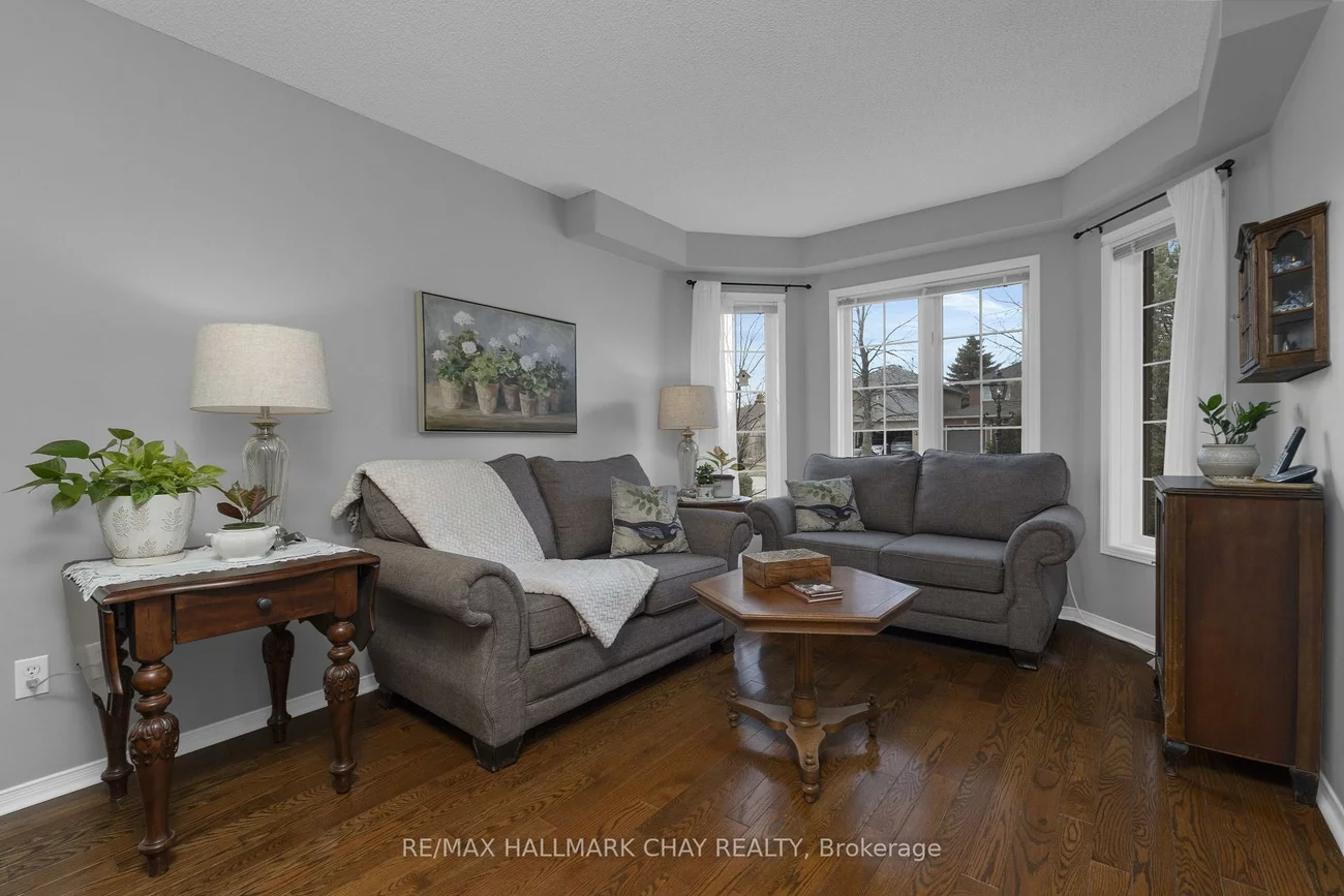 47, Finlay, West Bayfield, Barrie