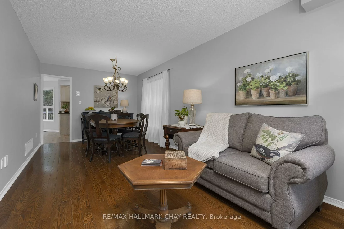 47, Finlay, West Bayfield, Barrie