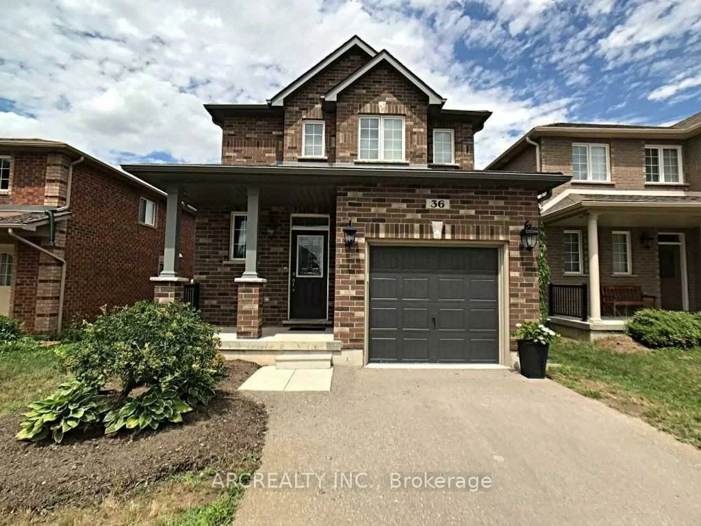 36, Booth, Painswick South, Barrie