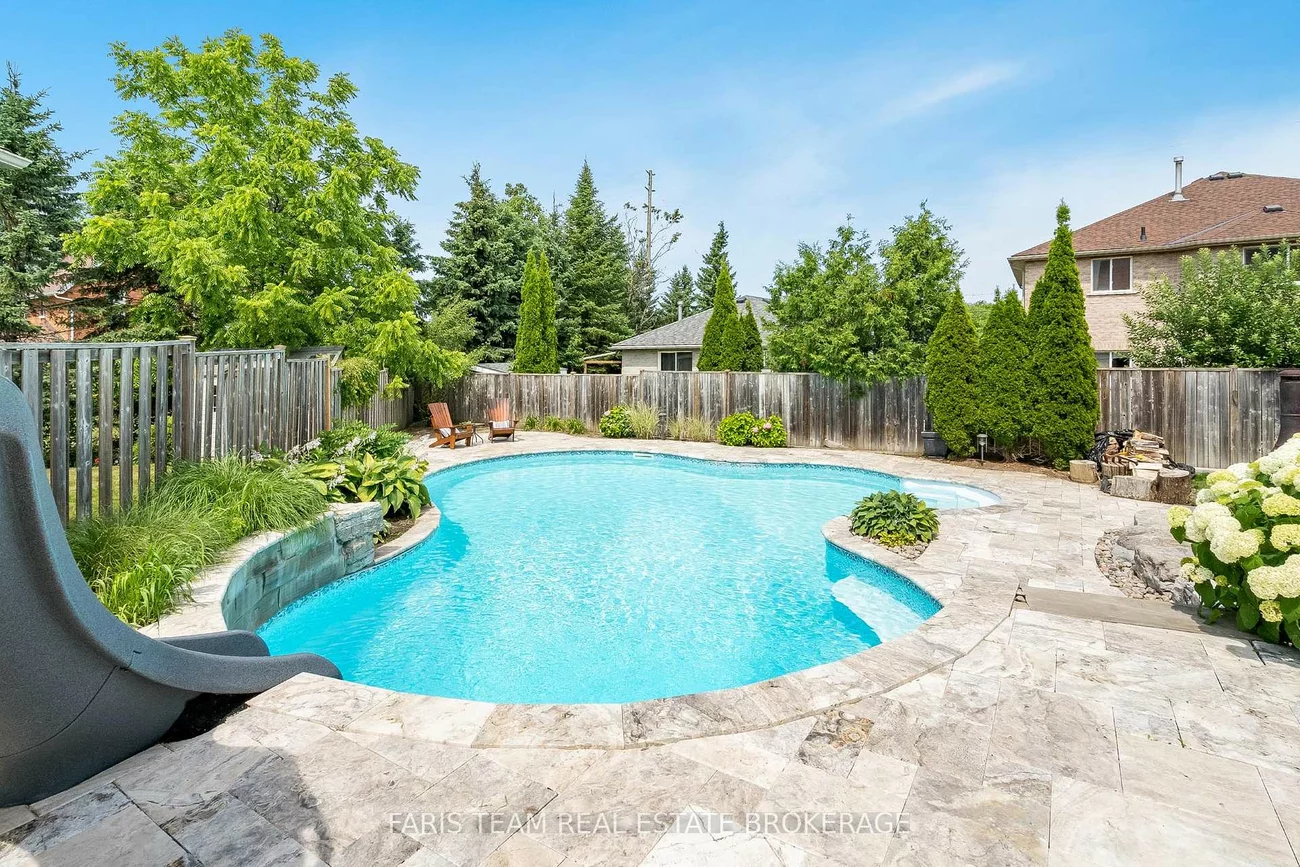 47, Lang, Northwest, Barrie