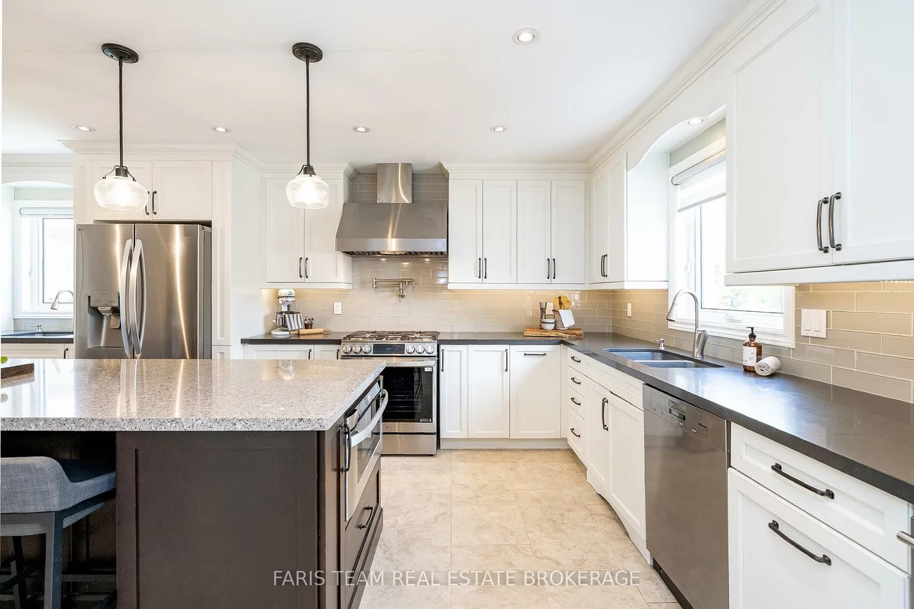 47, Lang, Northwest, Barrie
