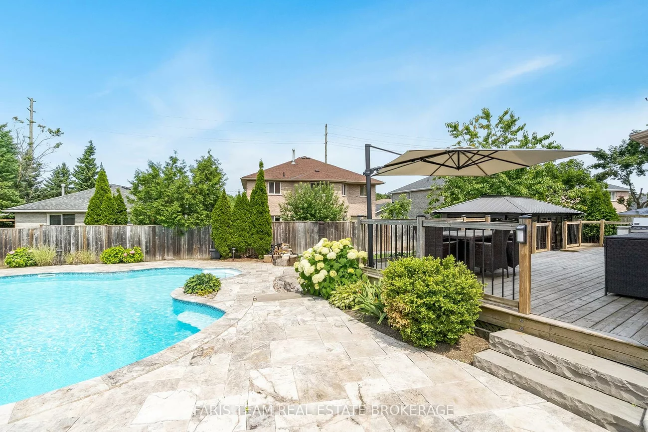 47, Lang, Northwest, Barrie