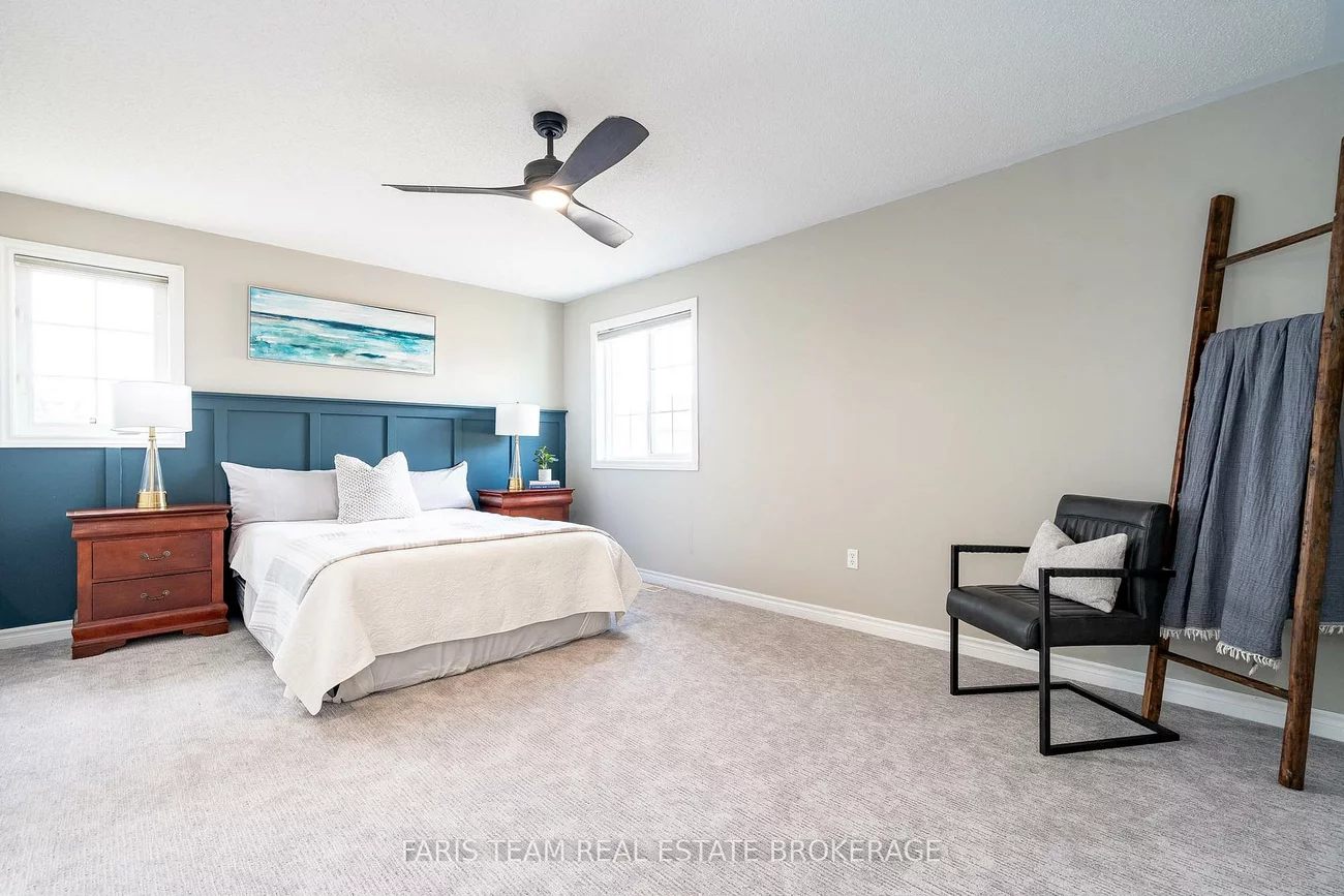 47, Lang, Northwest, Barrie