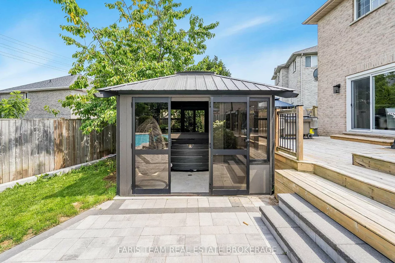 47, Lang, Northwest, Barrie