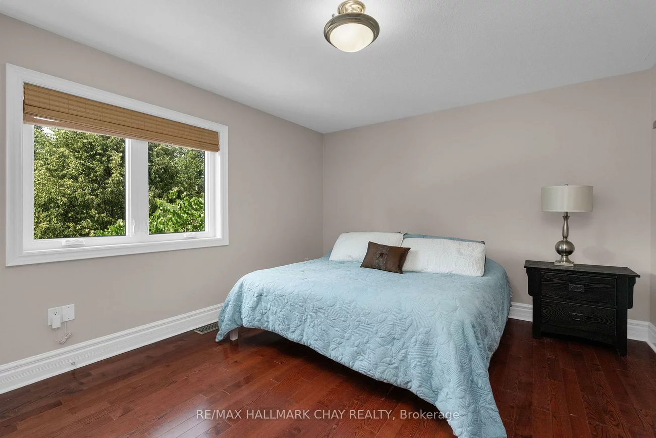 90, BIRKHALL, Innis-Shore, Barrie