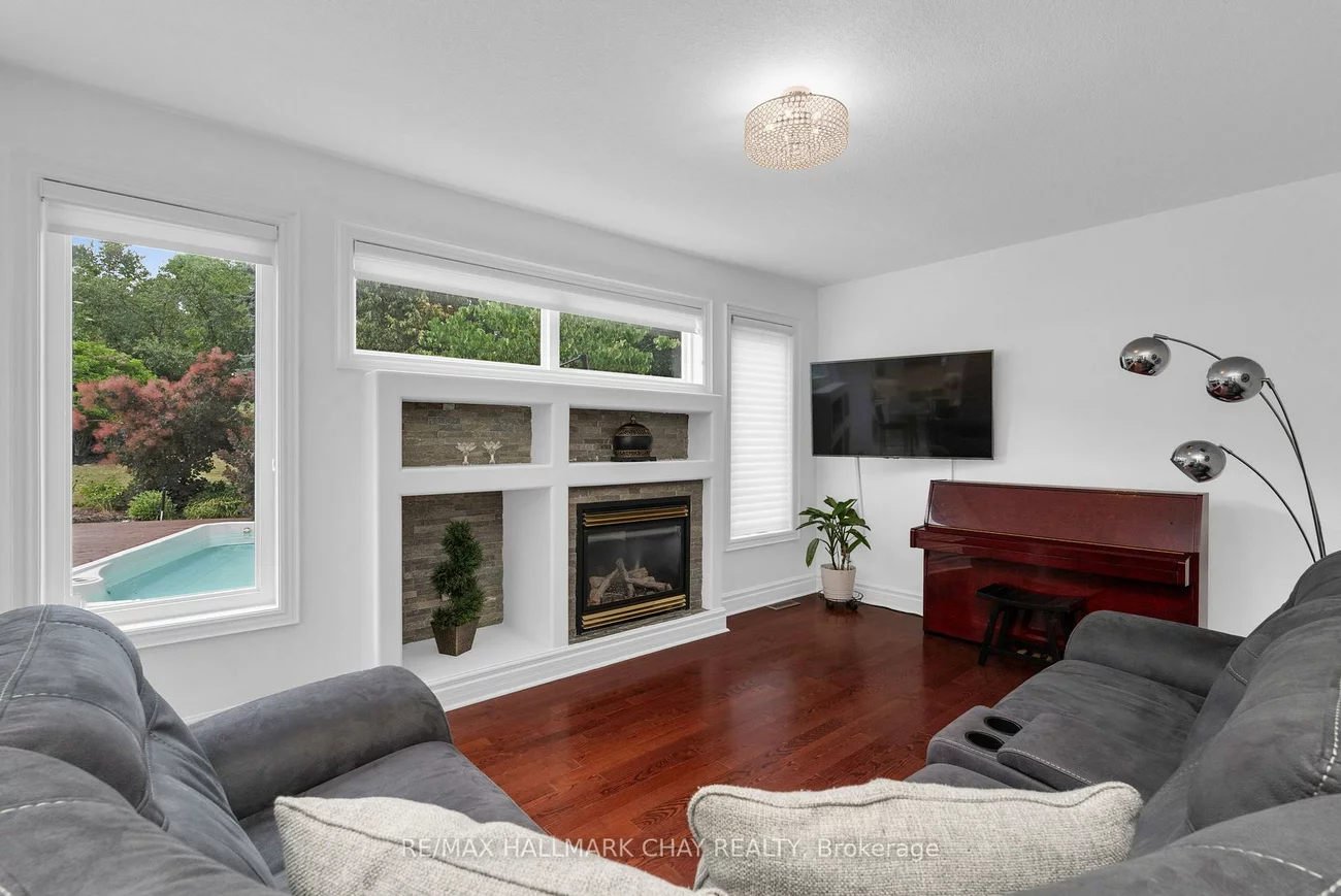 90, BIRKHALL, Innis-Shore, Barrie