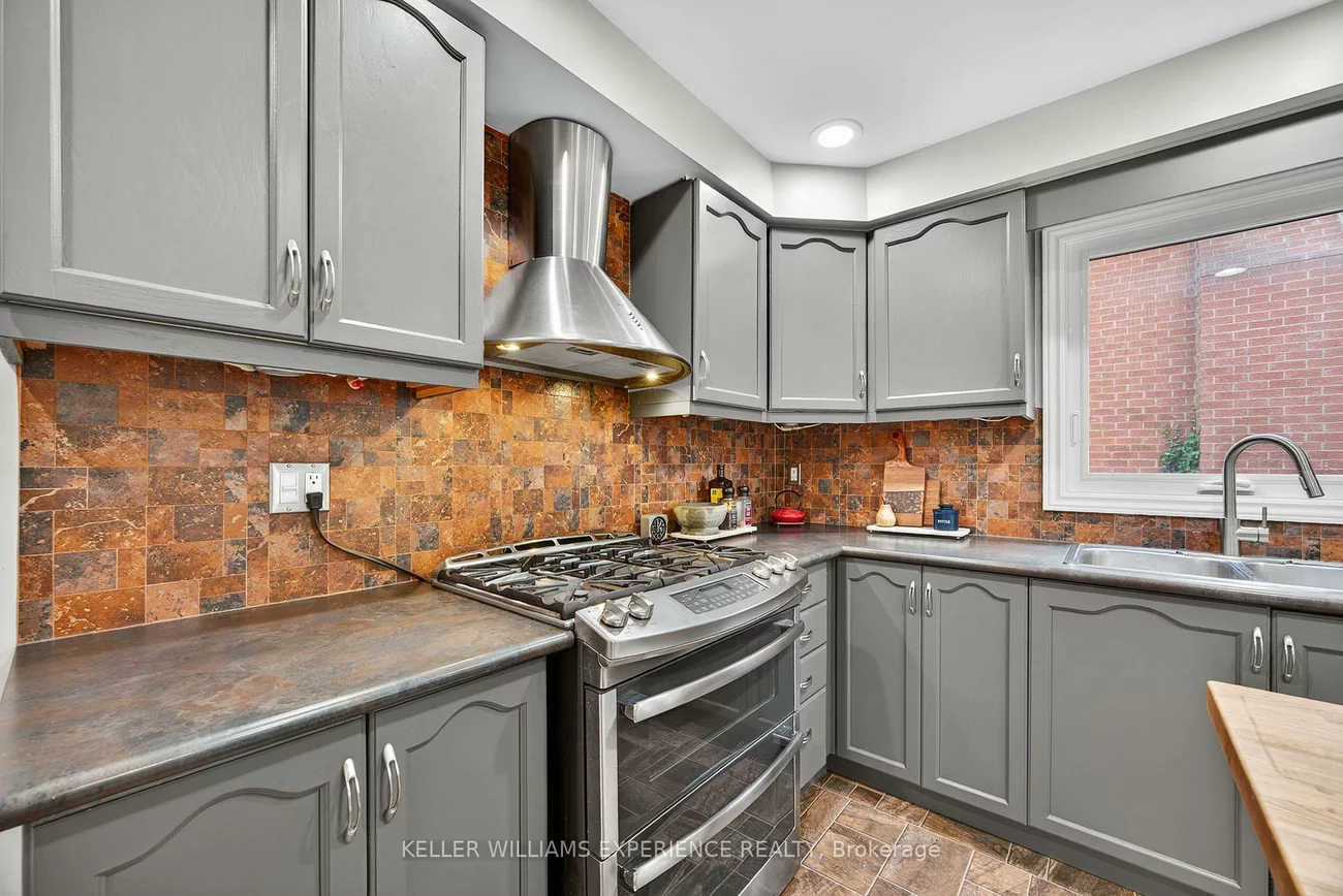 20, PECK, Painswick North, Barrie