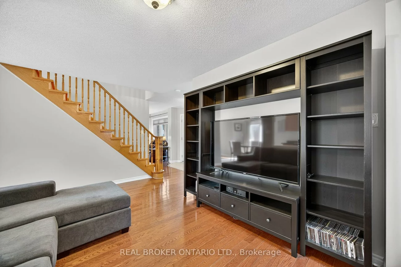 115, Birchwood, East Bayfield, Barrie