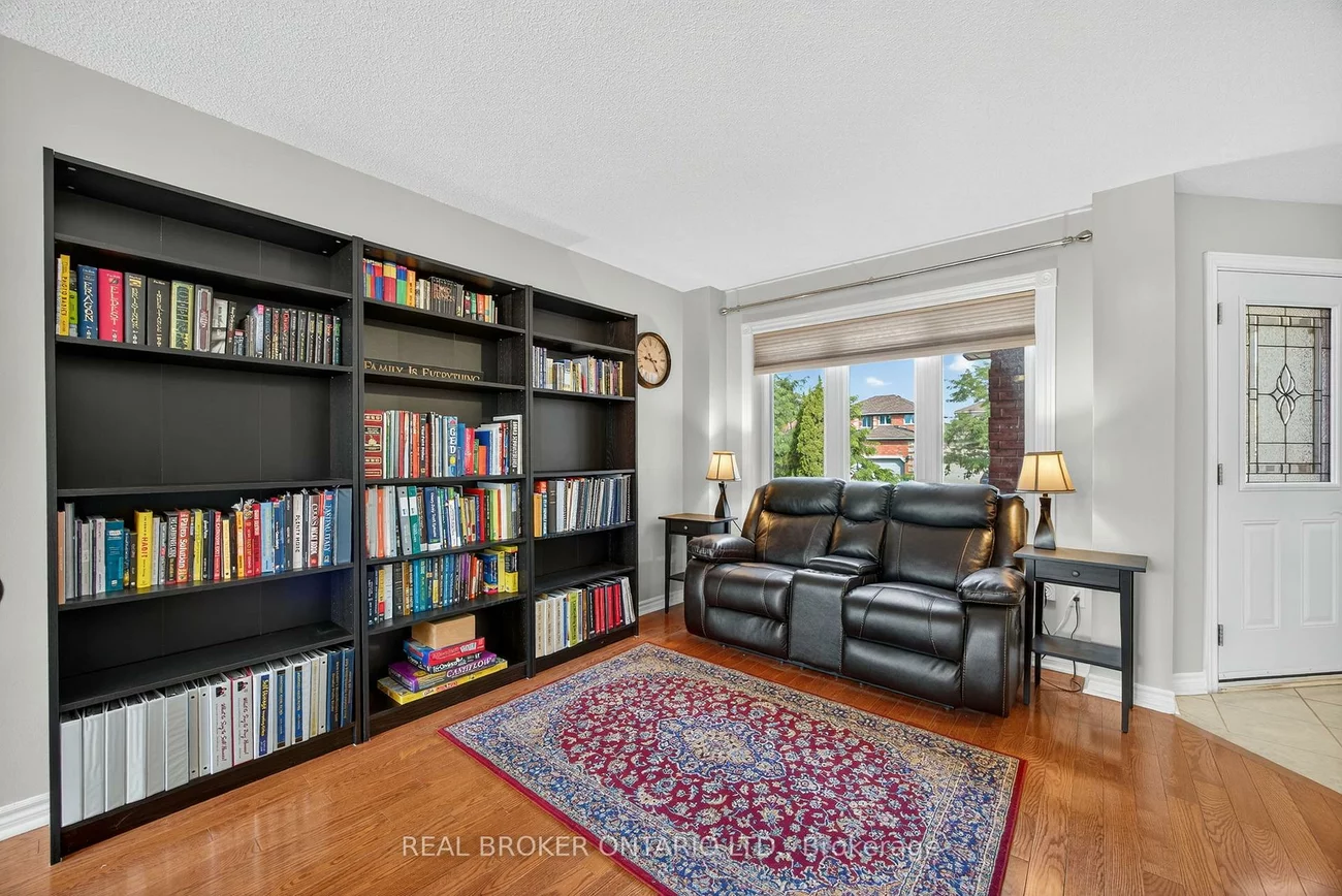 115, Birchwood, East Bayfield, Barrie