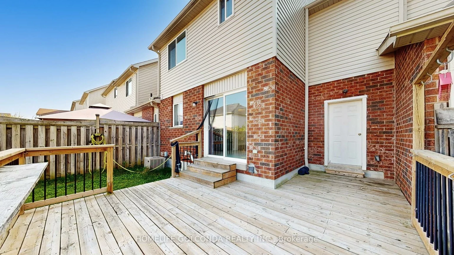 21, Bentley, 400 West, Barrie