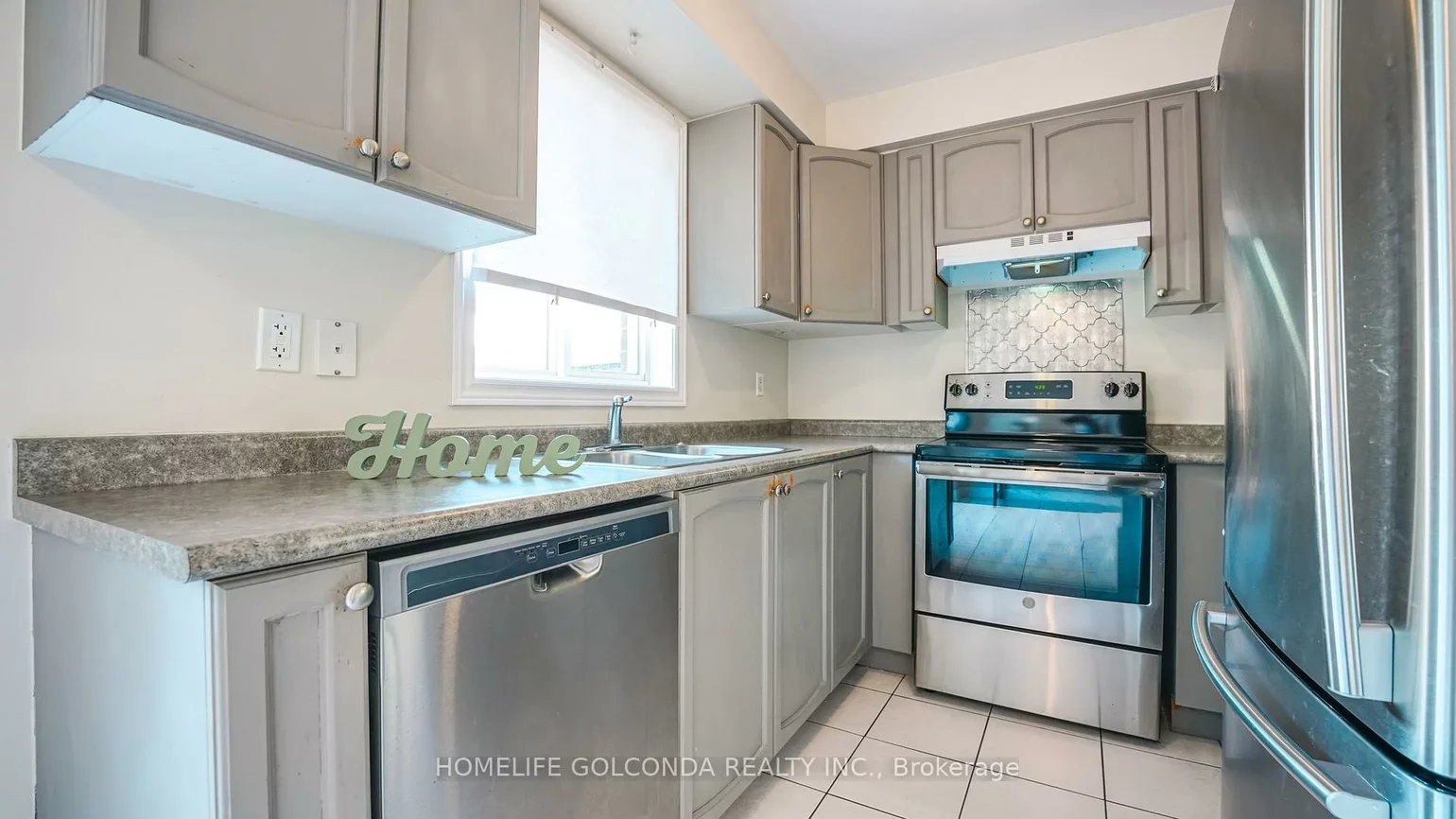 21, Bentley, 400 West, Barrie