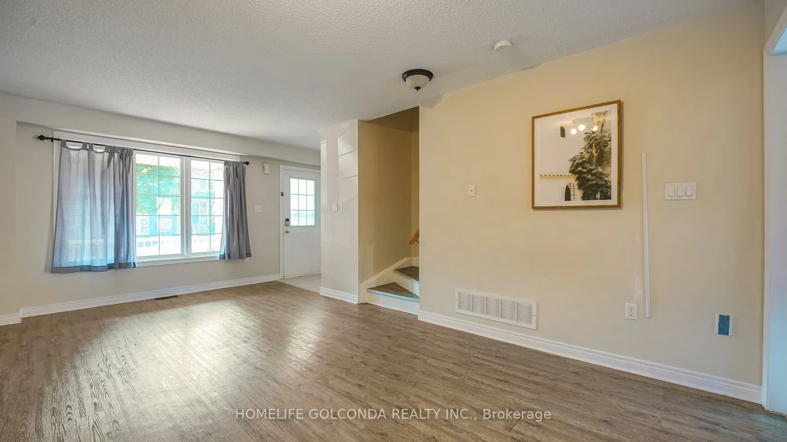 21, Bentley, 400 West, Barrie