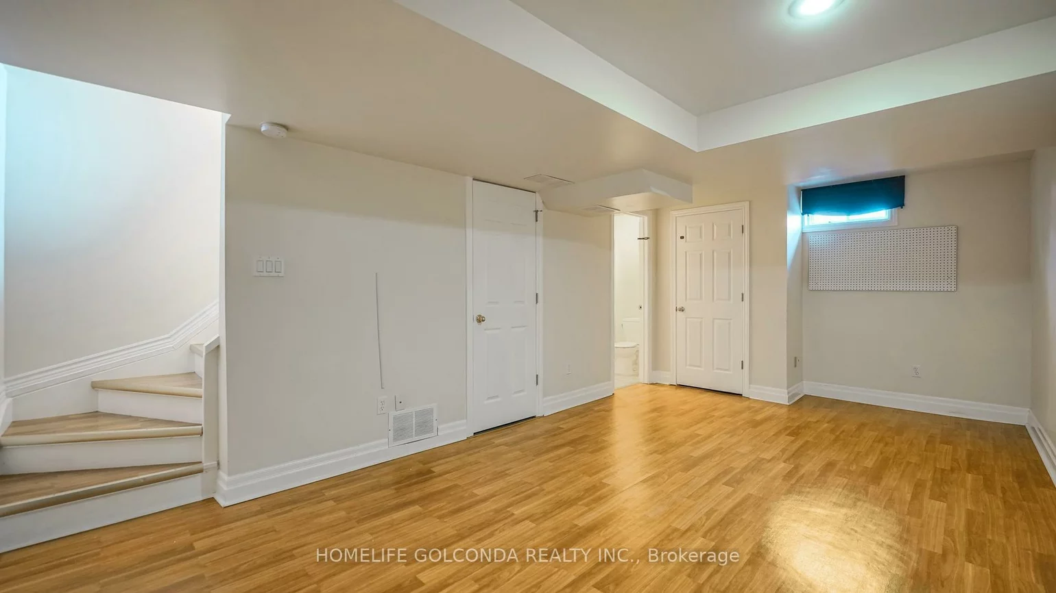 21, Bentley, 400 West, Barrie