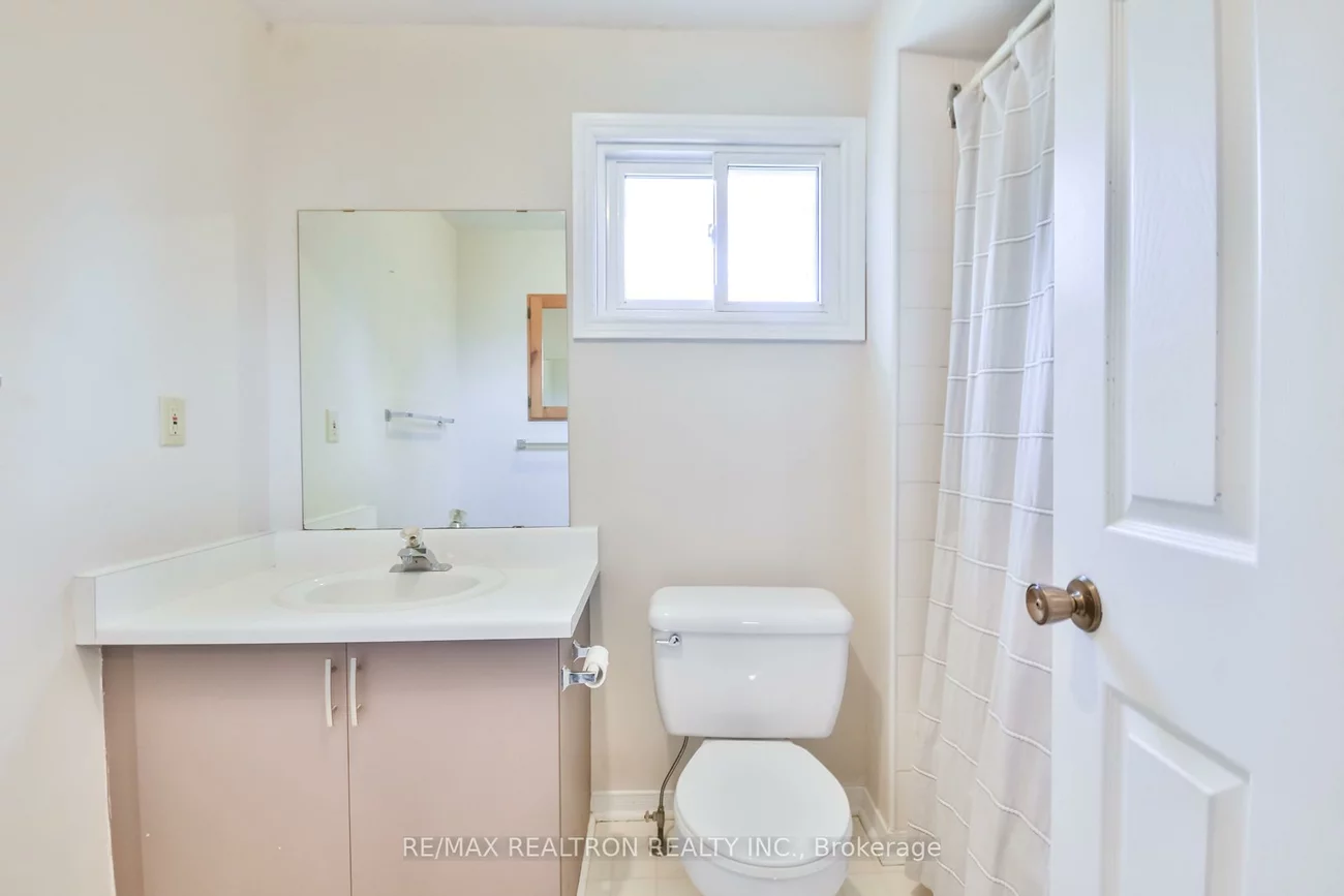54, Carruthers, Grove East, Barrie