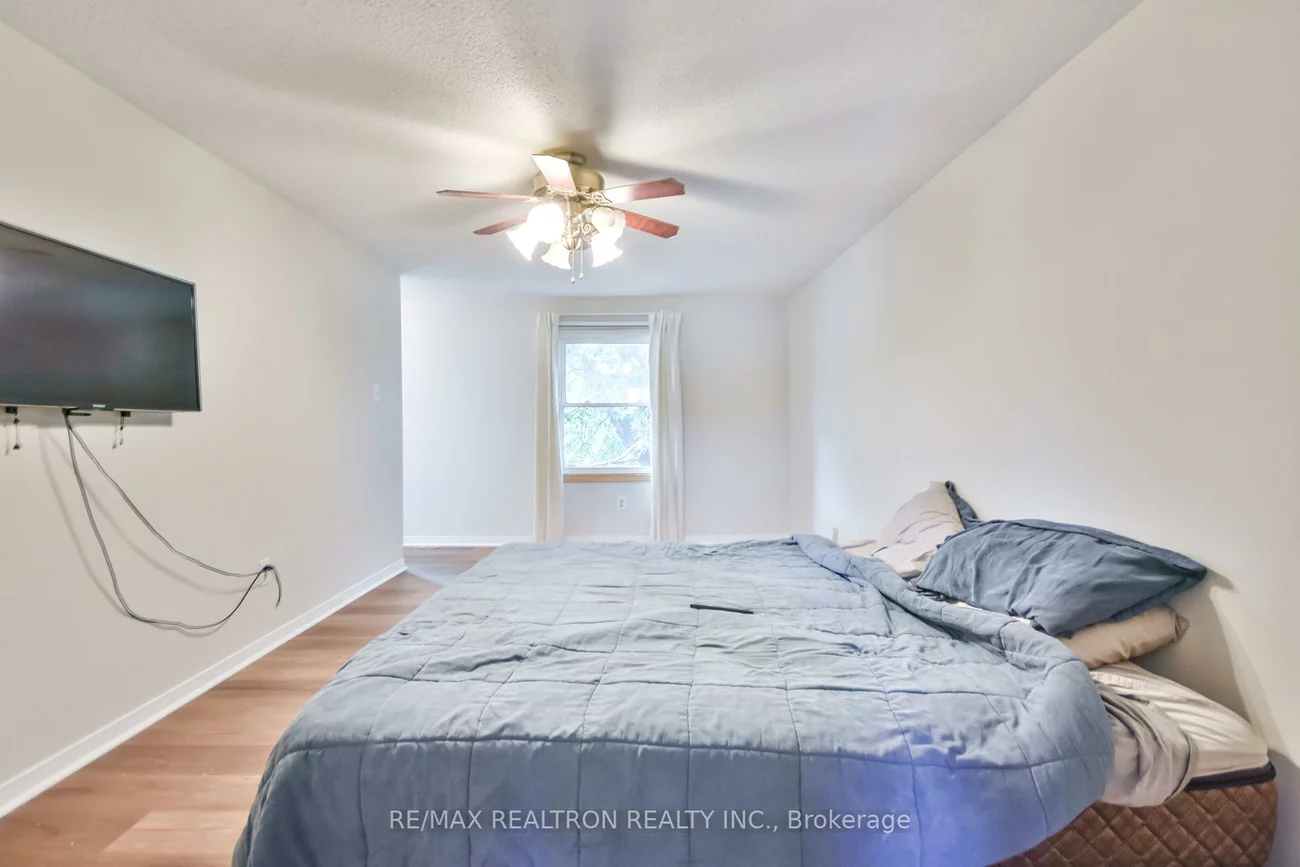 54, Carruthers, Grove East, Barrie