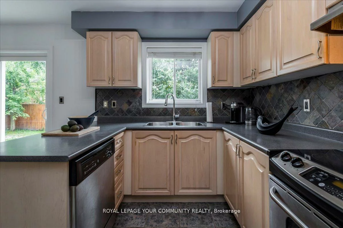 181, Succession, Innis-Shore, Barrie
