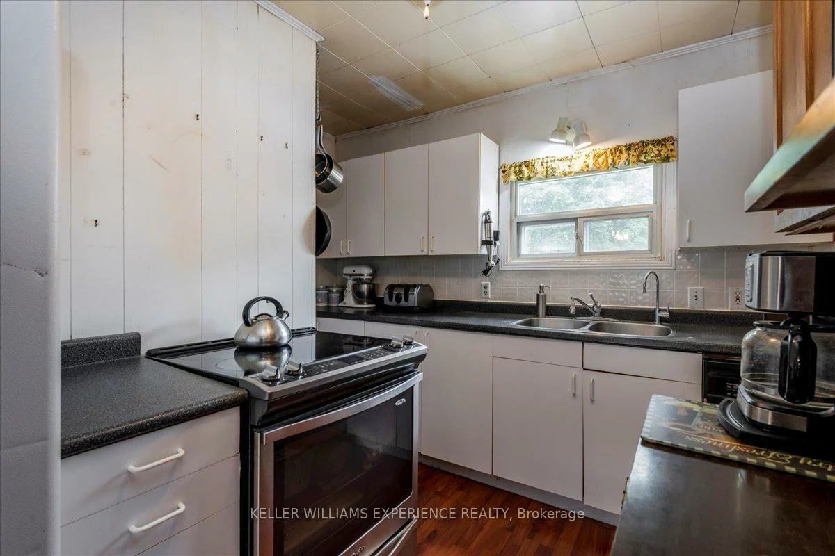 227, Southview, South Shore, Barrie