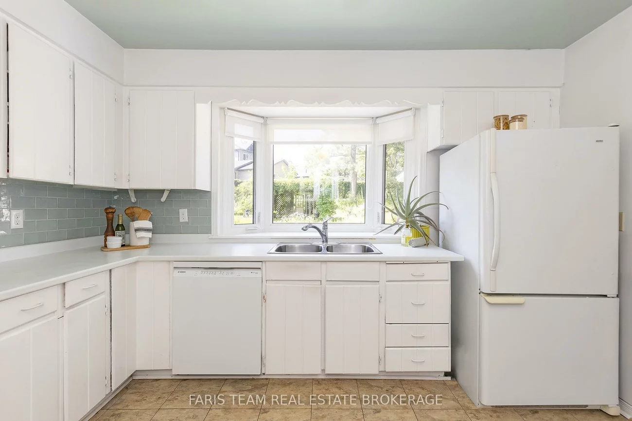 302, Sunnidale, Sunnidale, Barrie